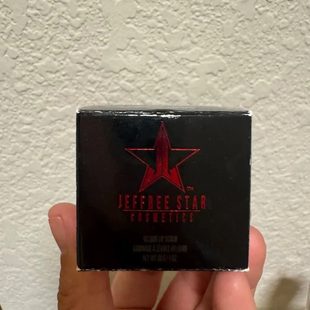 Jeffree Star Velour Lip Scrub In Witches Brew Limited Edition BNIB